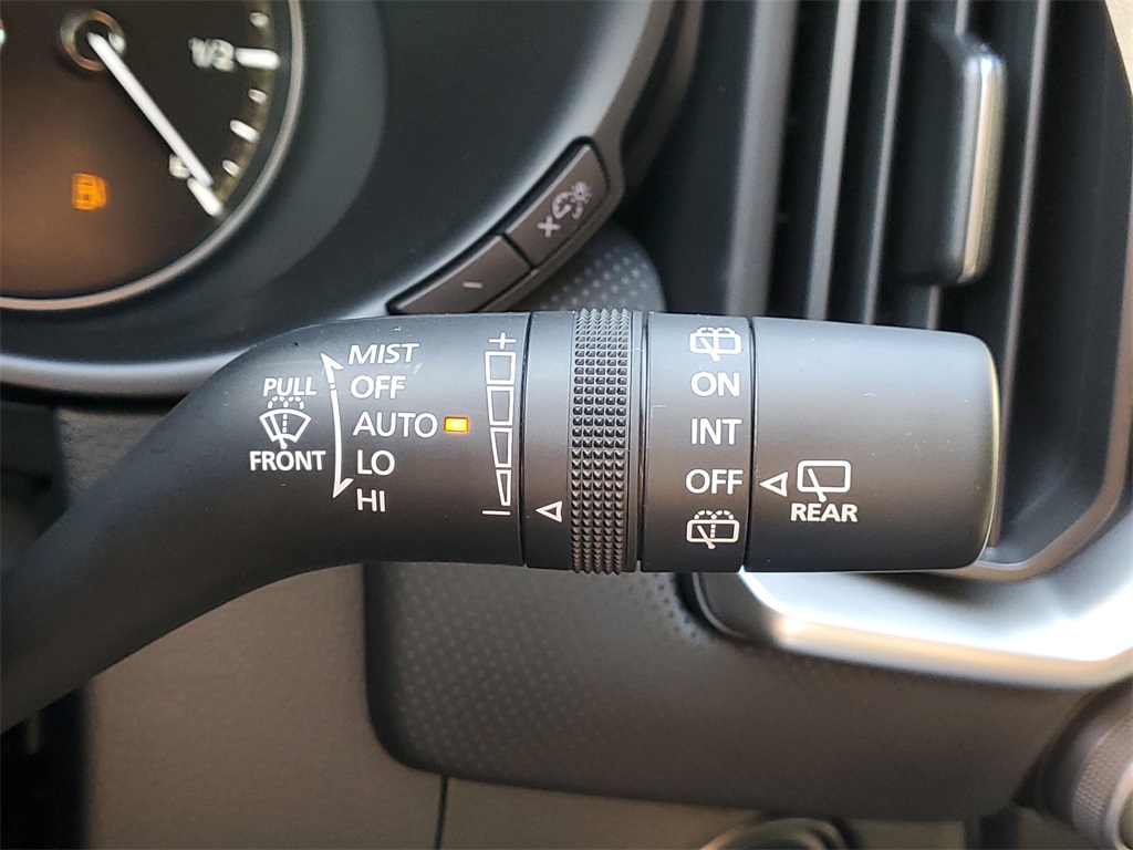 2025 Mazda CX-50 2.5 Select photo 20