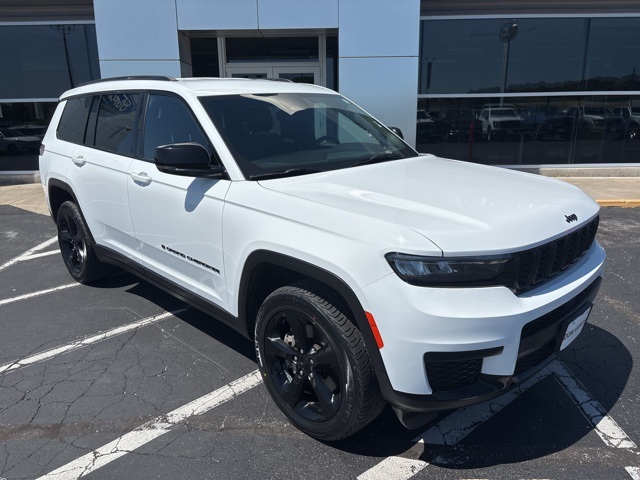 2023 Jeep Grand Cherokee Altitude photo 6