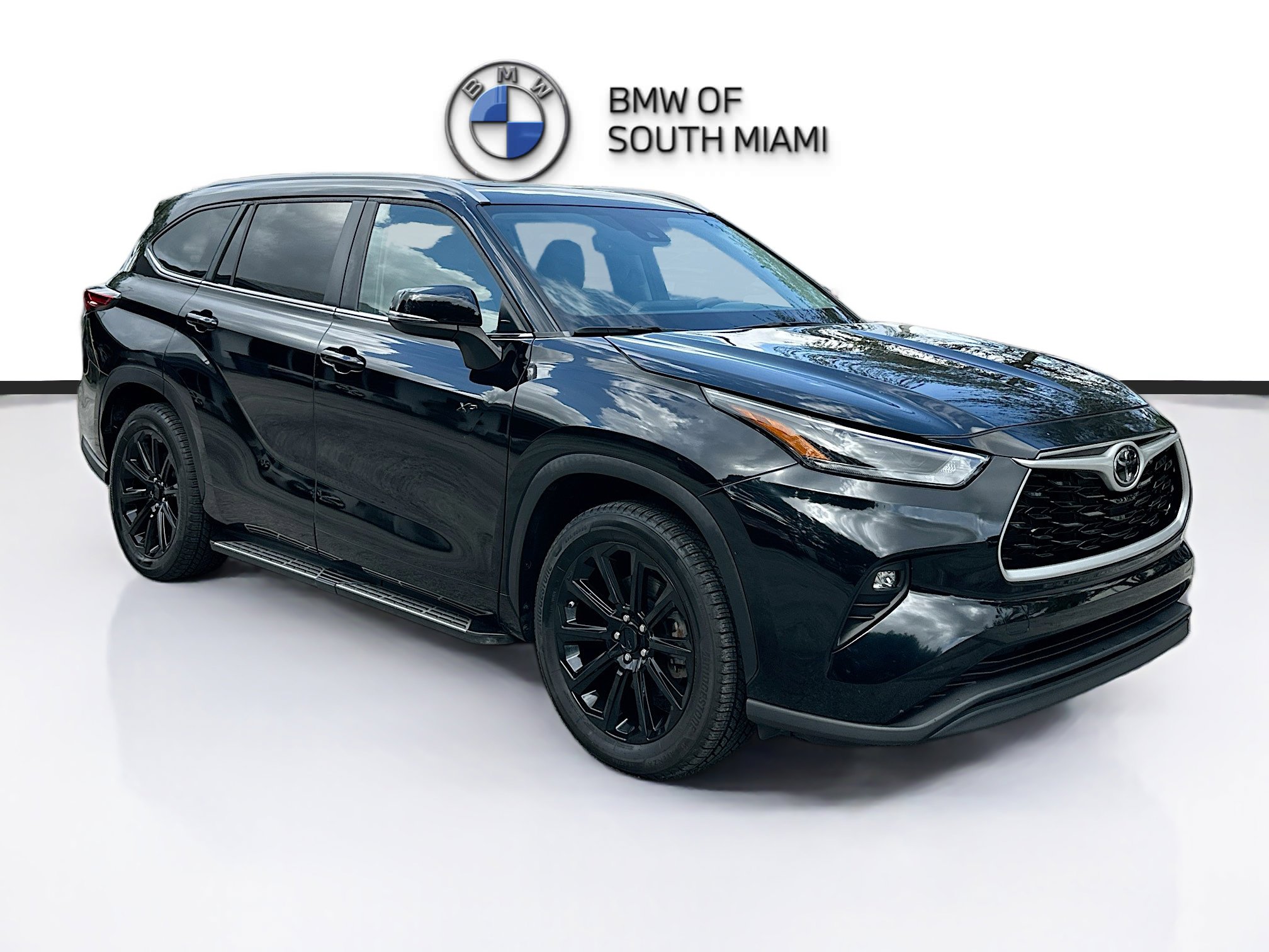 2023 Toyota Highlander XLE's photo