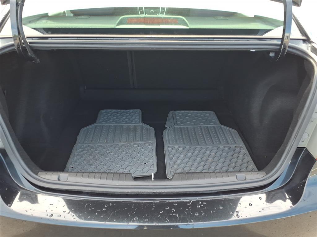 2015 Chevrolet Cruze LT photo 2