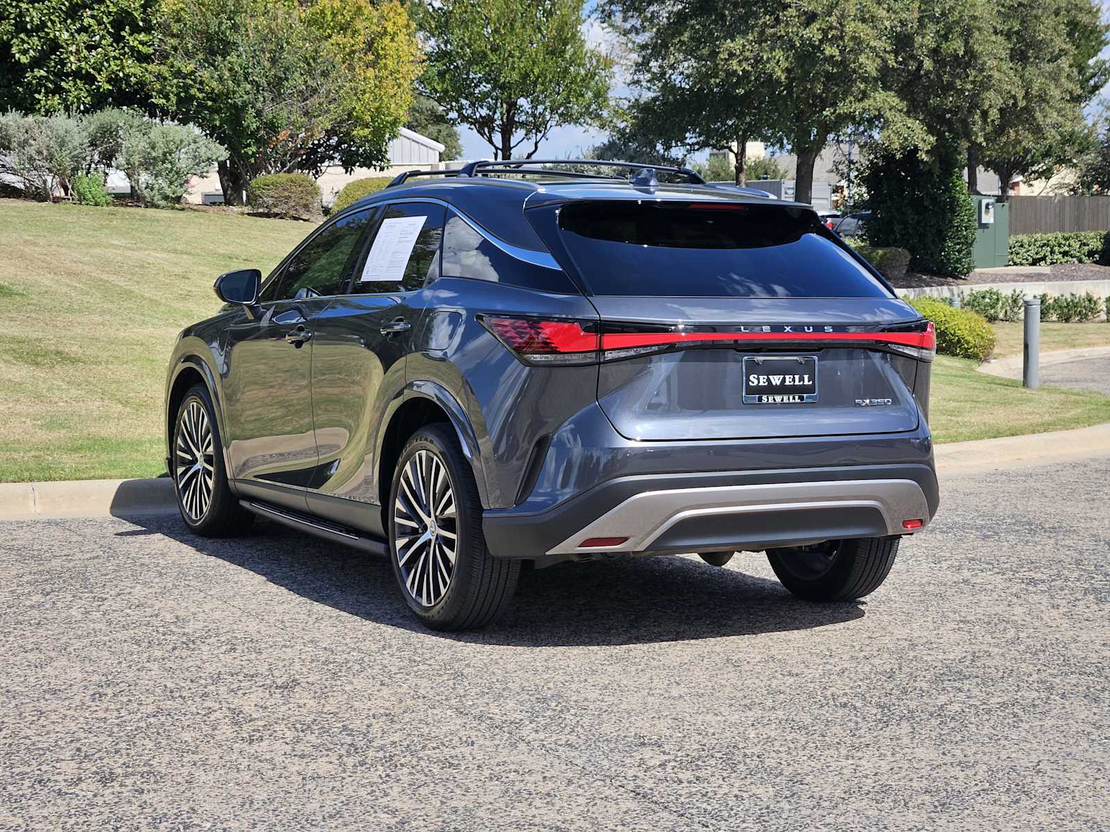2024 Lexus RX Premium photo 3