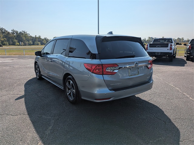 2020 Honda Odyssey Touring photo 5