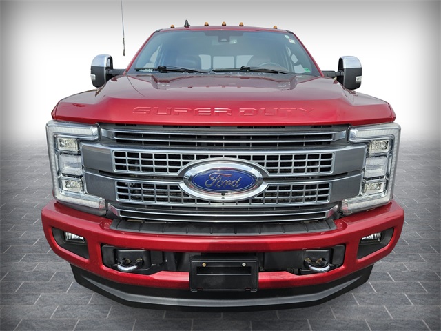 2019 Ford F-250 Platinum photo 2