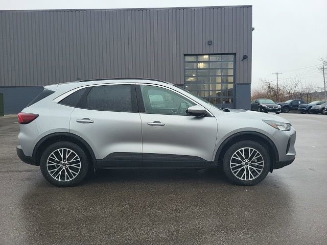 2024 Ford Escape Plug-In Hybrid Base photo 2