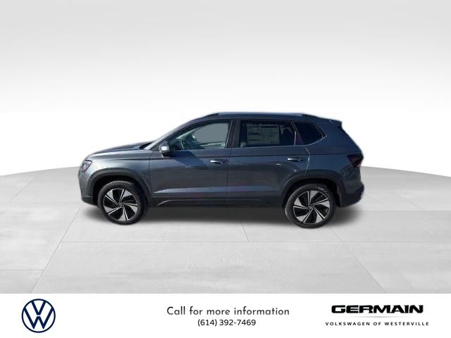 2025 Volkswagen Taos SE photo 8