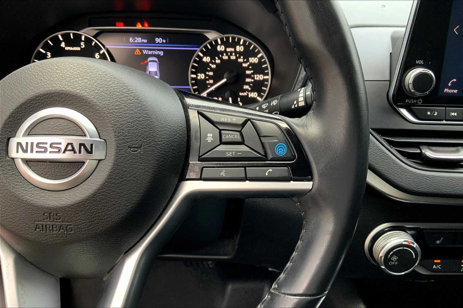 2021 Nissan Altima 2.5 SV photo 23