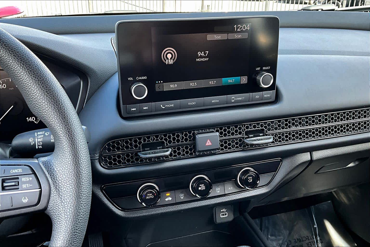 2023 Honda HR-V LX photo 3