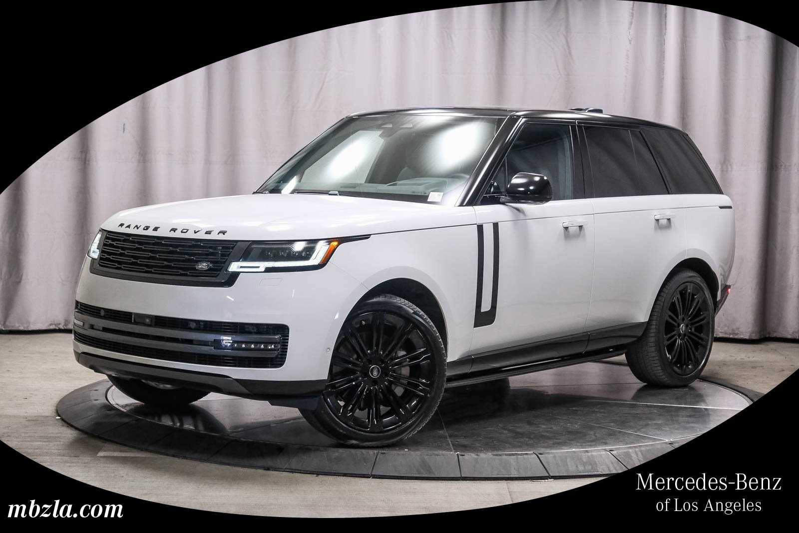 2024 Land Rover Range Rover SE's photo