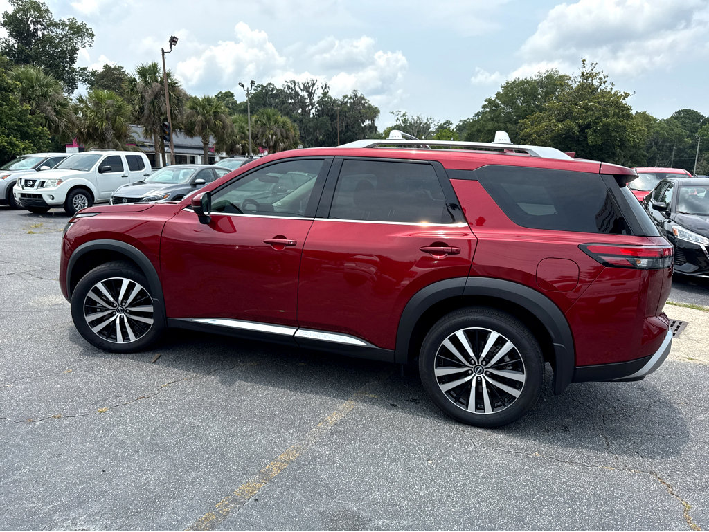 2024 Nissan Pathfinder Platinum photo 24