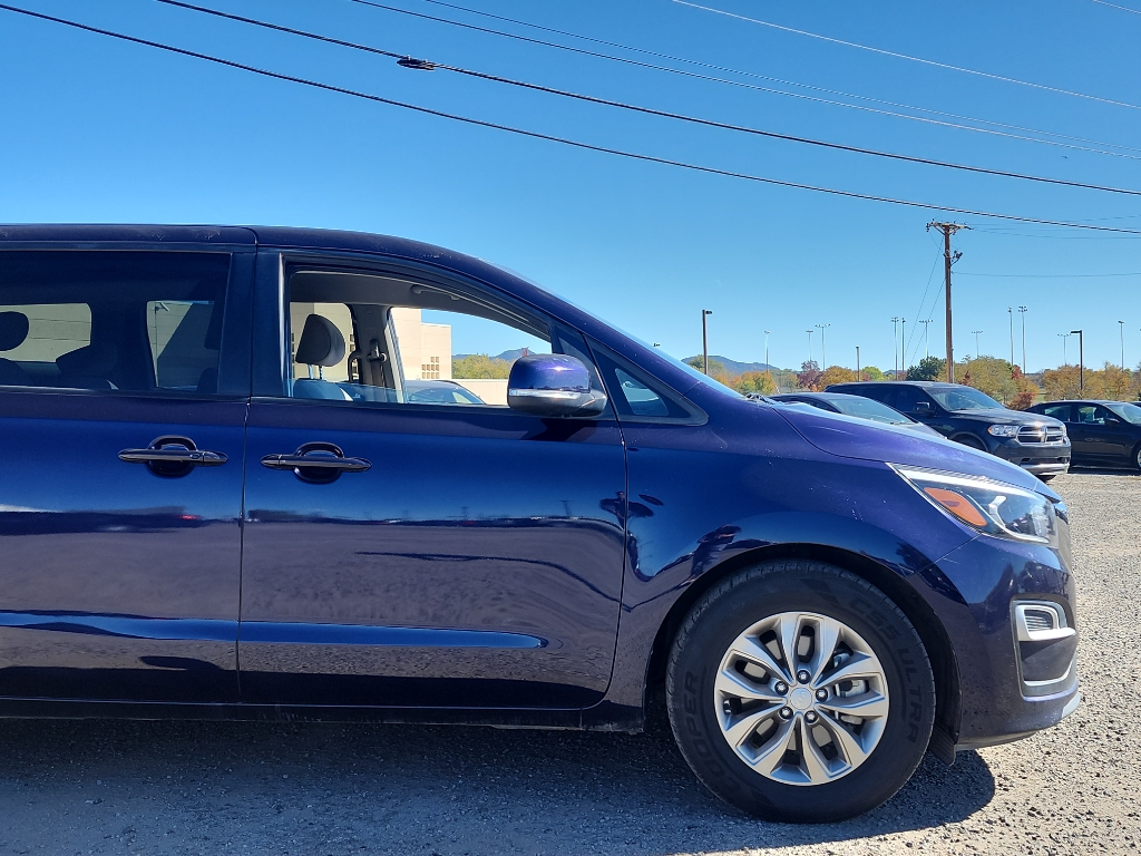 2021 Kia Sedona LX photo 4
