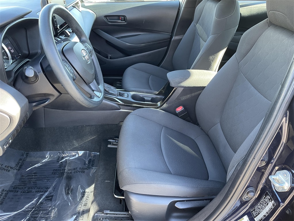 2022 Toyota Corolla LE photo 10