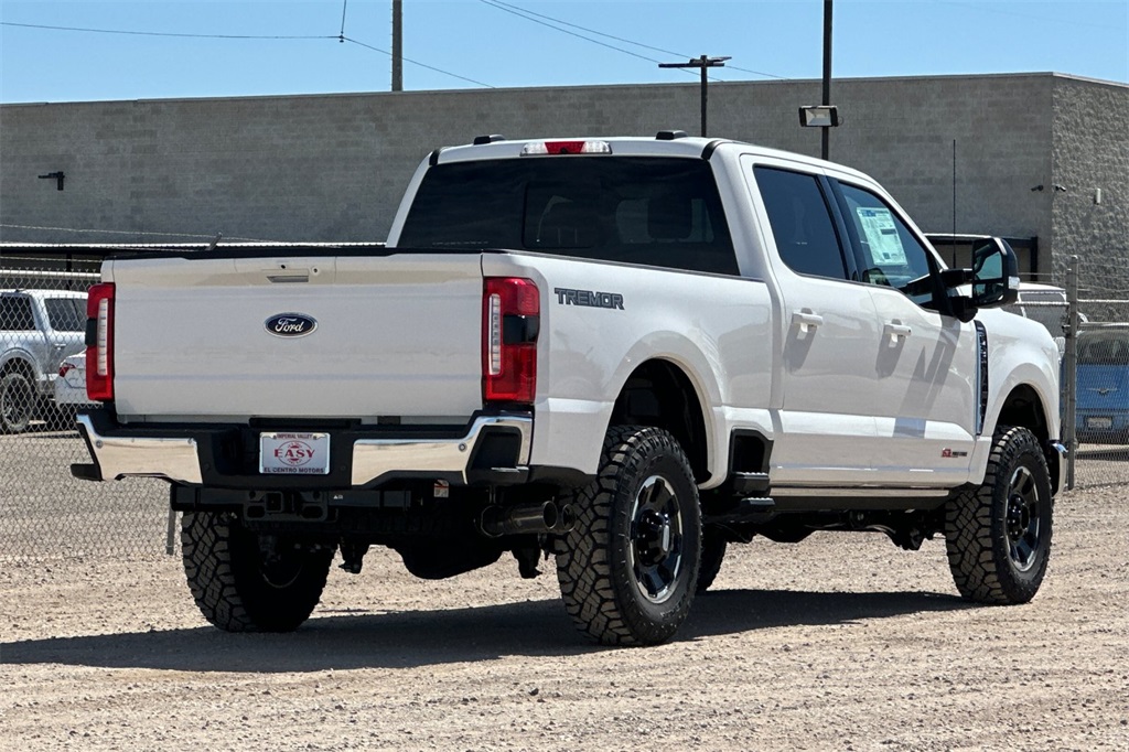 2025 Ford F-350 Lariat photo 4