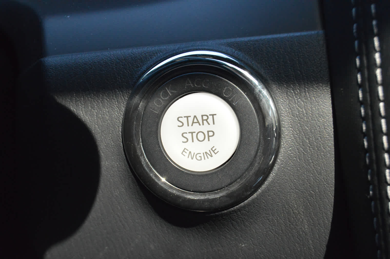 2023 Infiniti QX80 Sensory photo 17