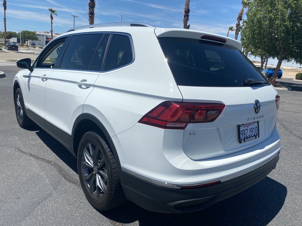 2022 Volkswagen Tiguan SE photo 4