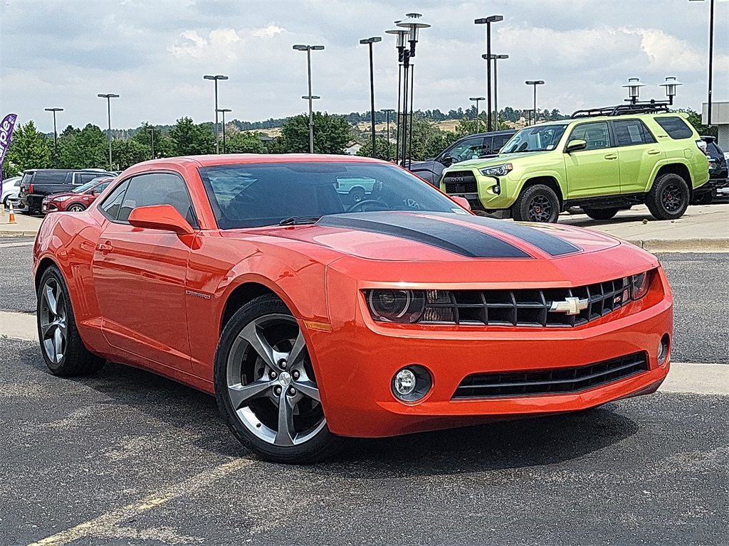 2013 Chevrolet Camaro 2LT photo 2