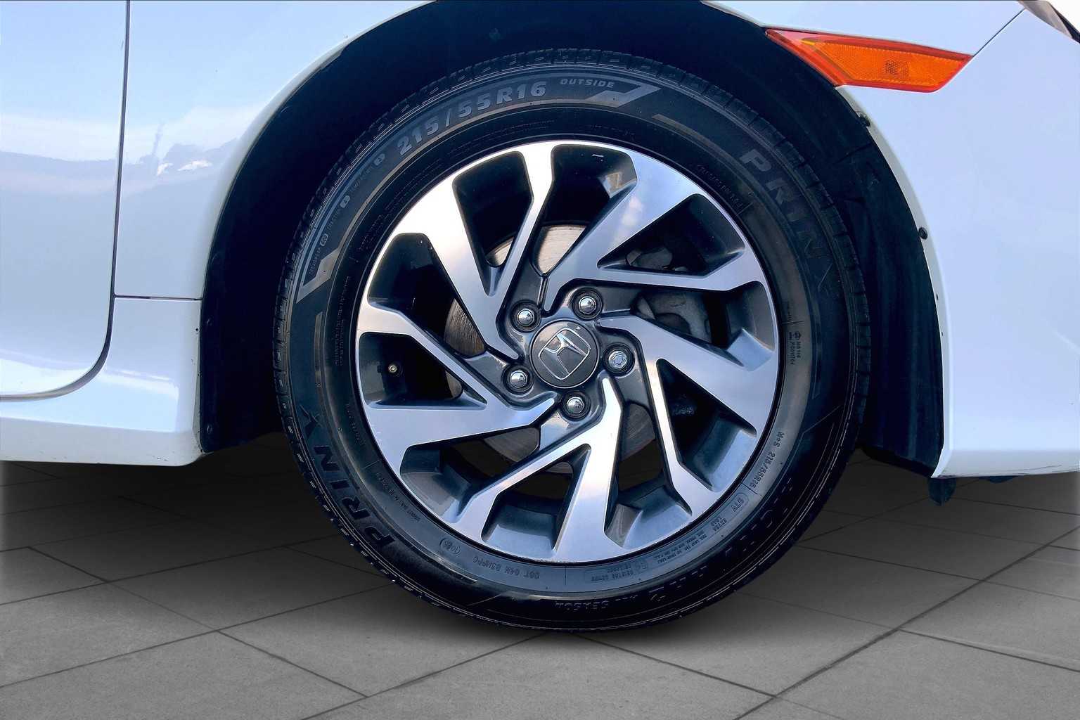 2020 Honda Civic LX photo 9