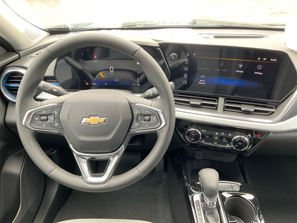 2026 Chevrolet Trax LT photo 14