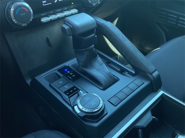 2025 Toyota Tacoma SR5 4x4 Double Cab photo 24