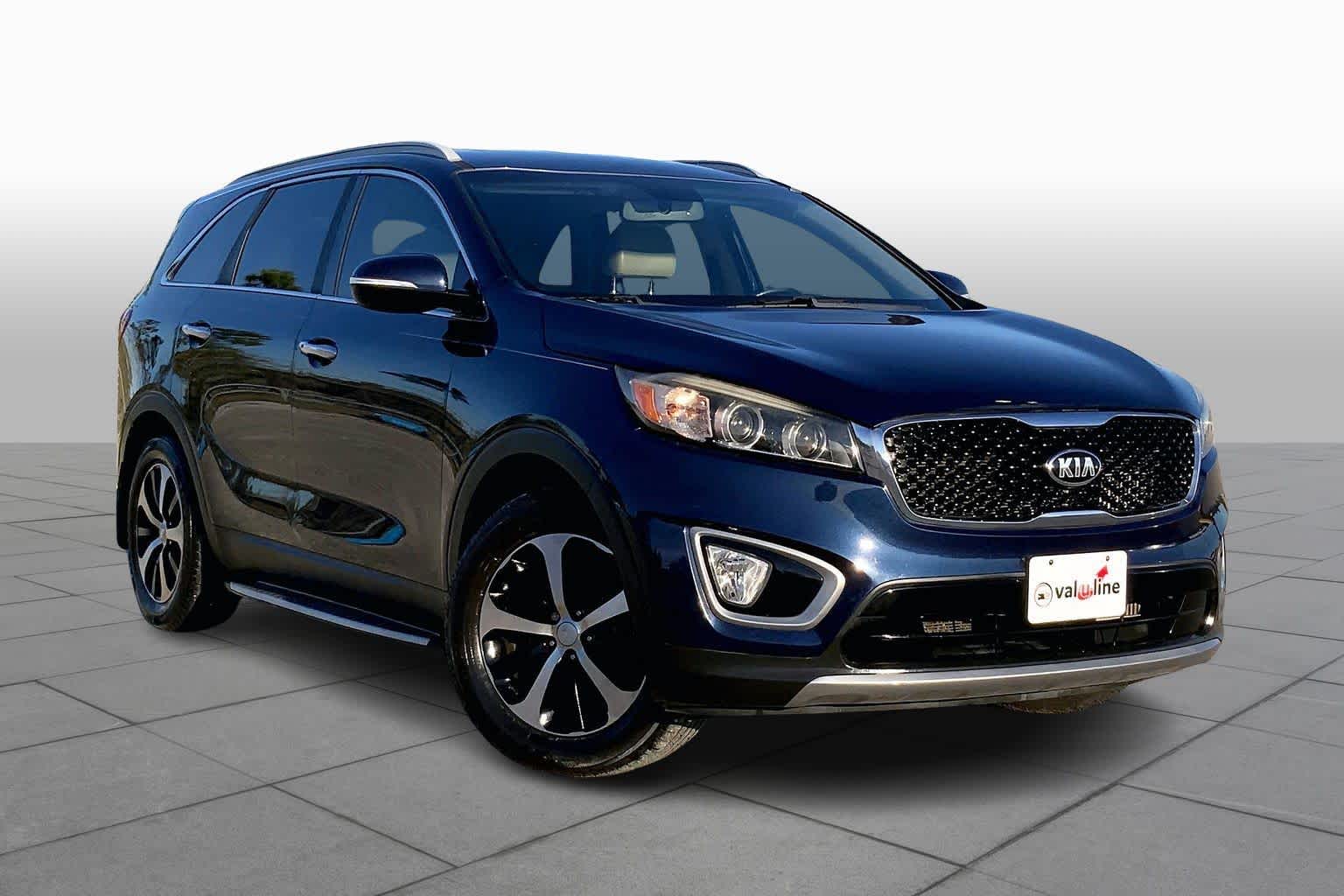2018 Kia Sorento EX photo 2