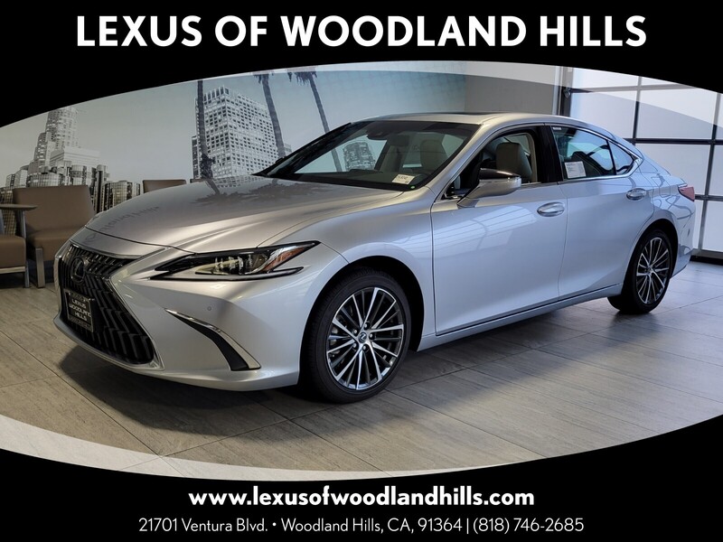 2025 Lexus ES 350's photo