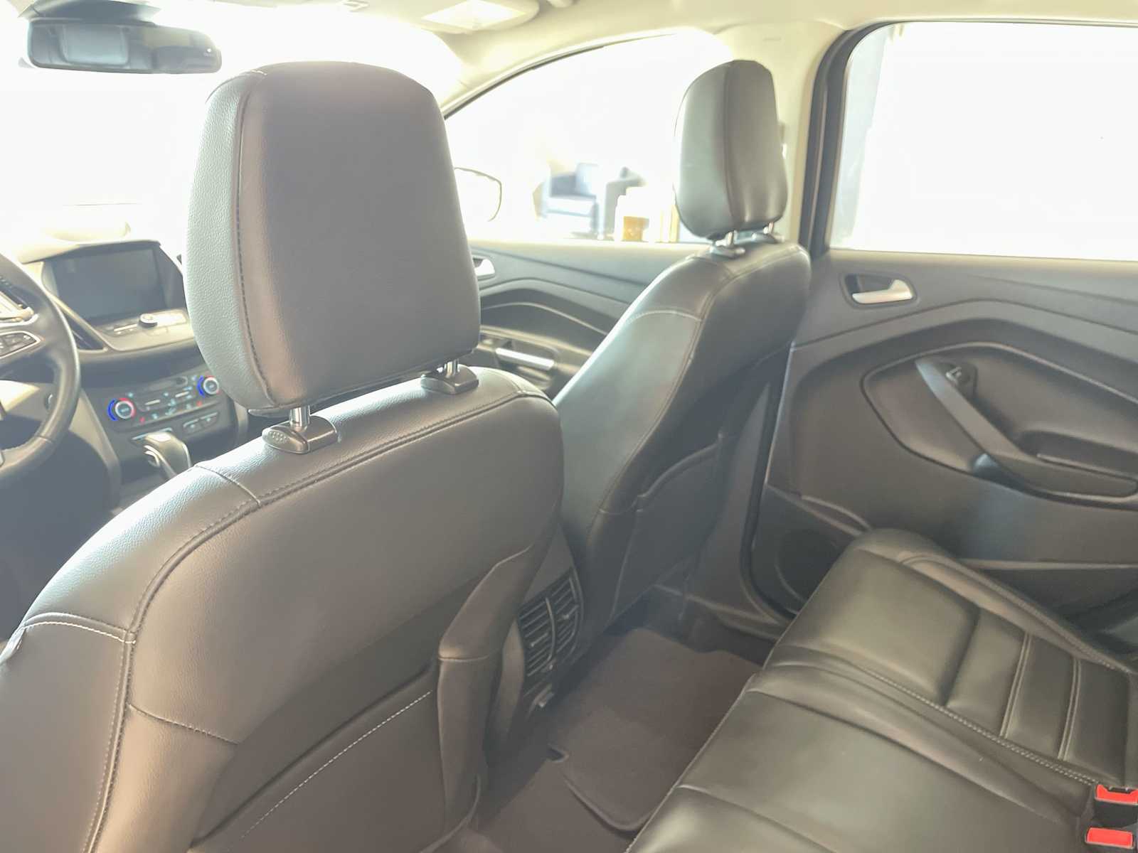 2019 Ford Escape SEL photo 21