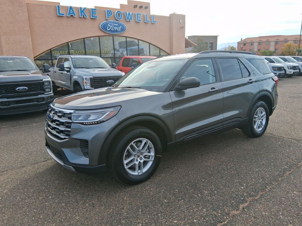 2026 Ford Explorer Active's photo