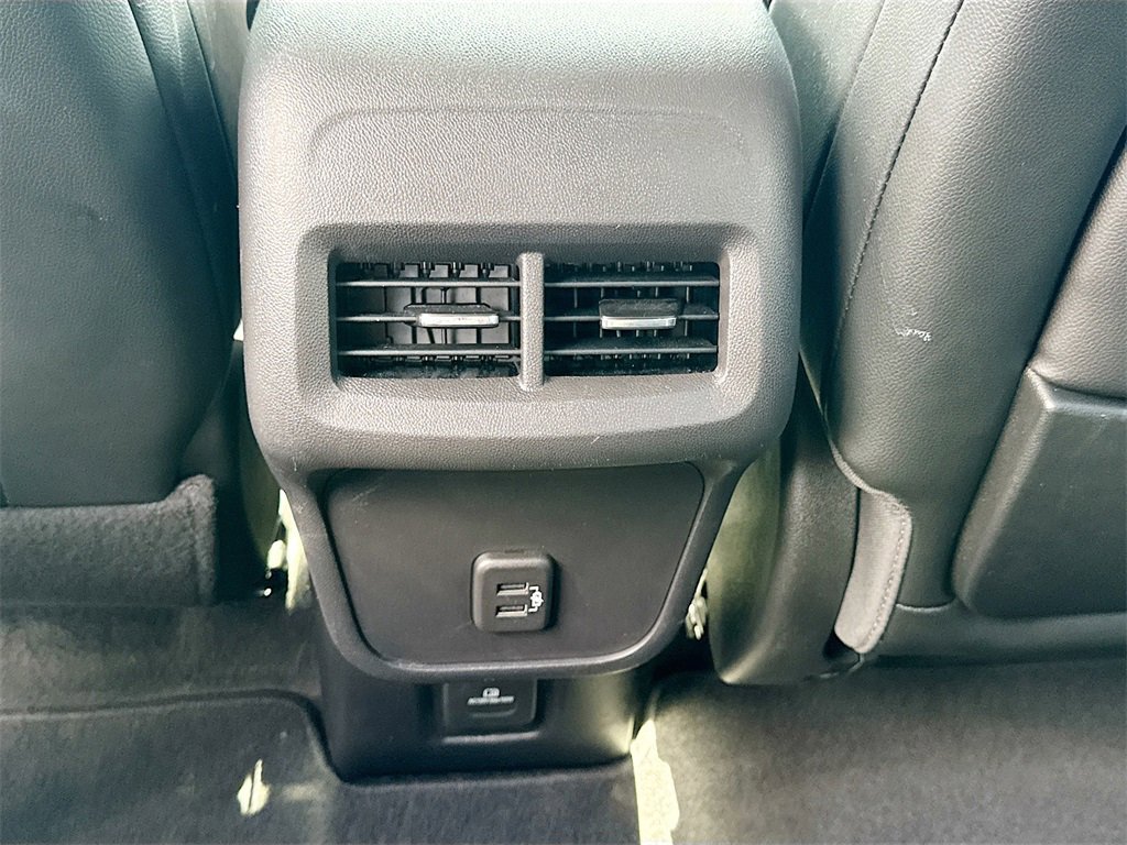 2024 Gmc Terrain SLT photo 26