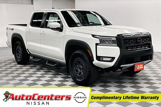 2025 Nissan Frontier PRO-4X's photo