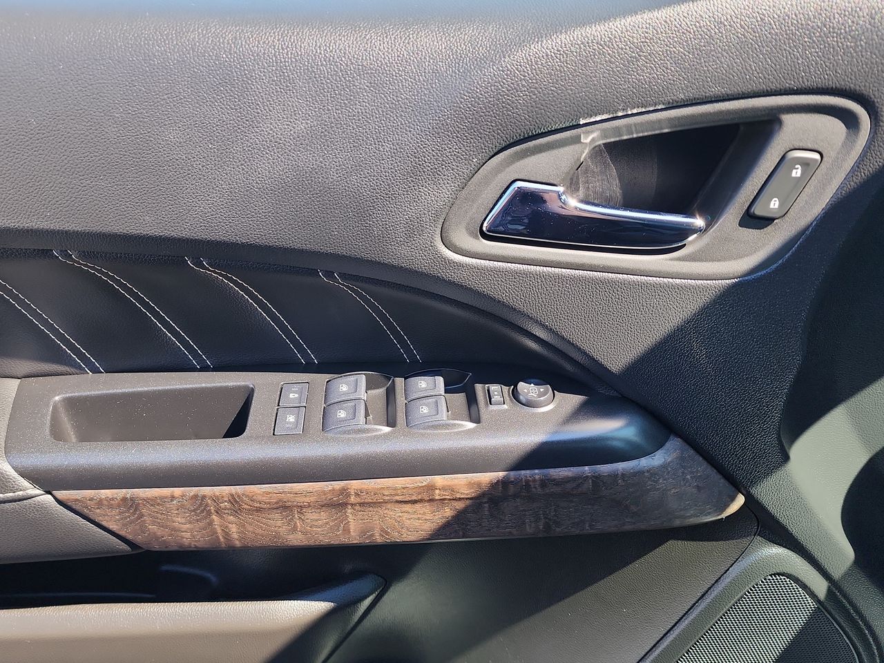 2022 Gmc Canyon Denali photo 13