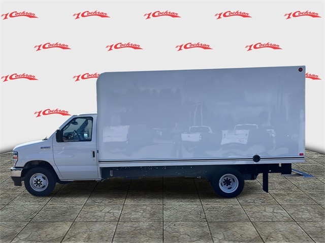 2026 Ford E-350 Base photo 6