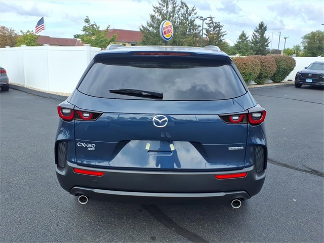 2025 Mazda CX-50 Select photo 4