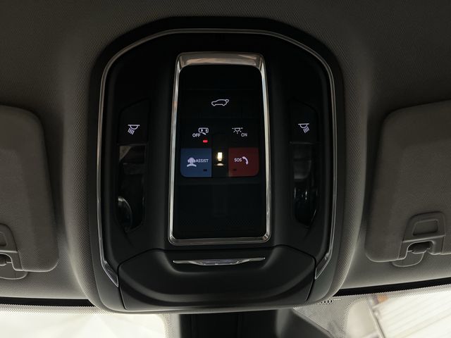 2021 Jeep Grand Cherokee L photo 22
