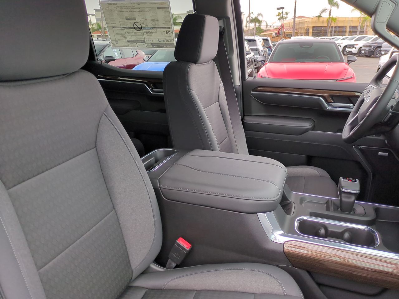 2025 Chevrolet Silverado 1500 RST photo 27