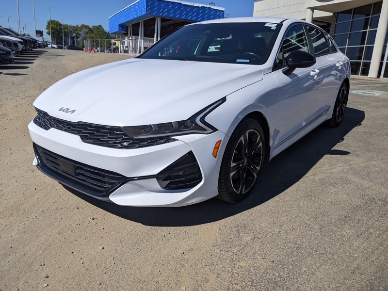 2023 Kia K5 GT-Line photo 2