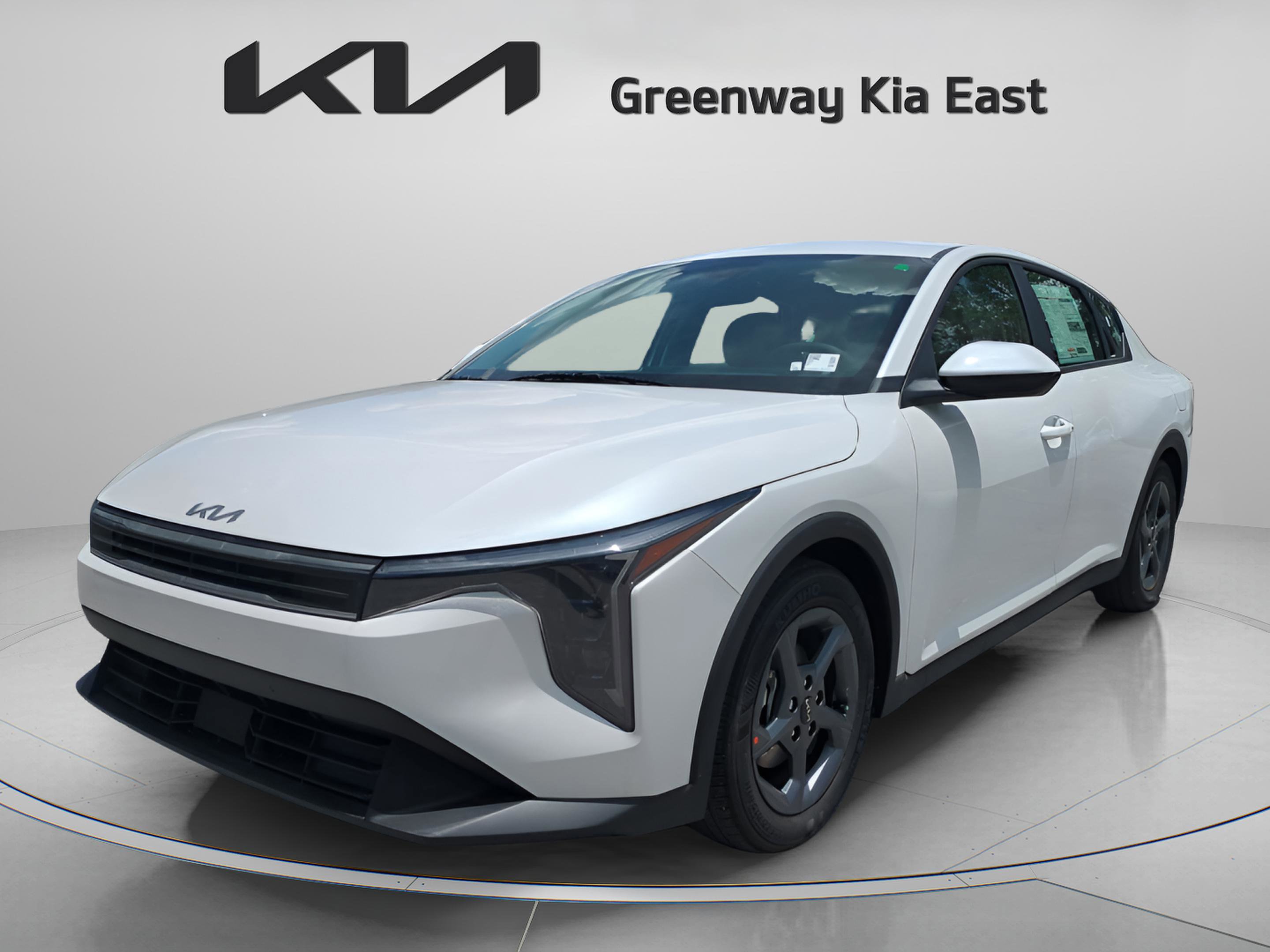 2025 Kia K4 LXS photo 3