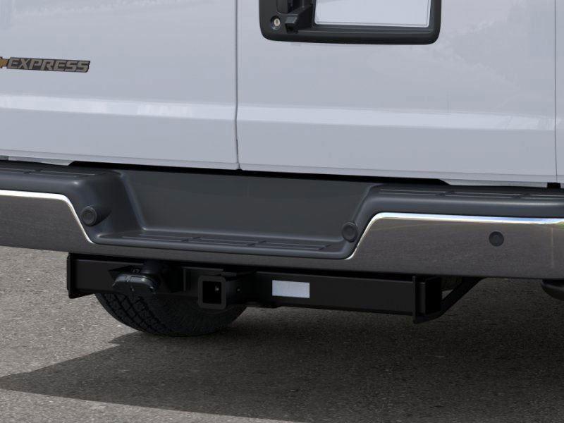 2025 Chevrolet Express Passenger 3500 photo 13