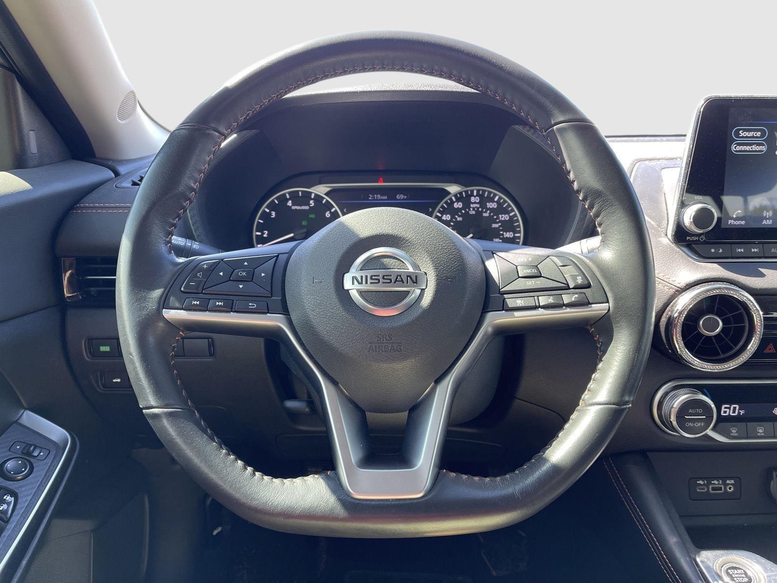 2021 Nissan Sentra SR photo 5