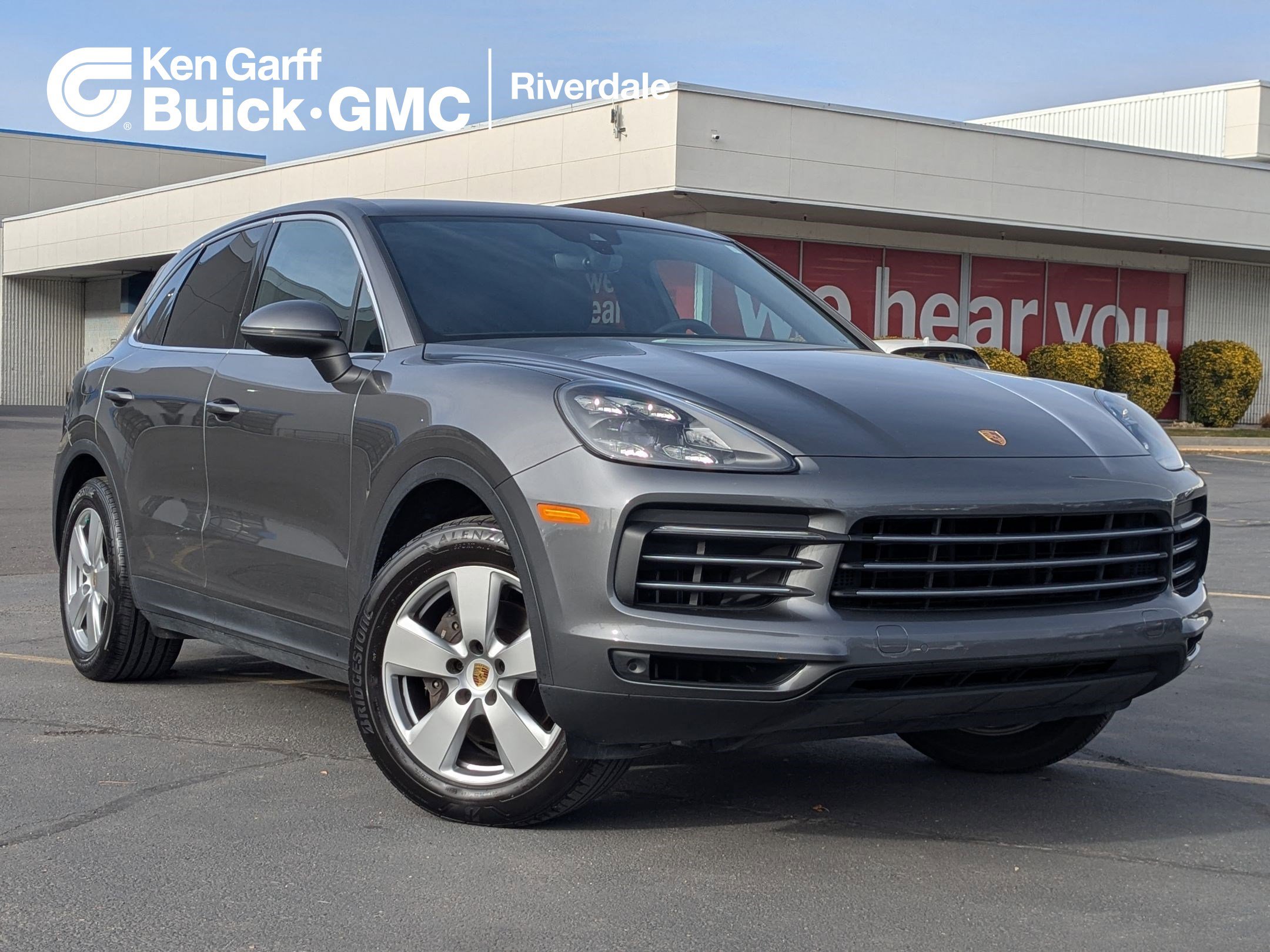 2020 Porsche Cayenne Base's photo