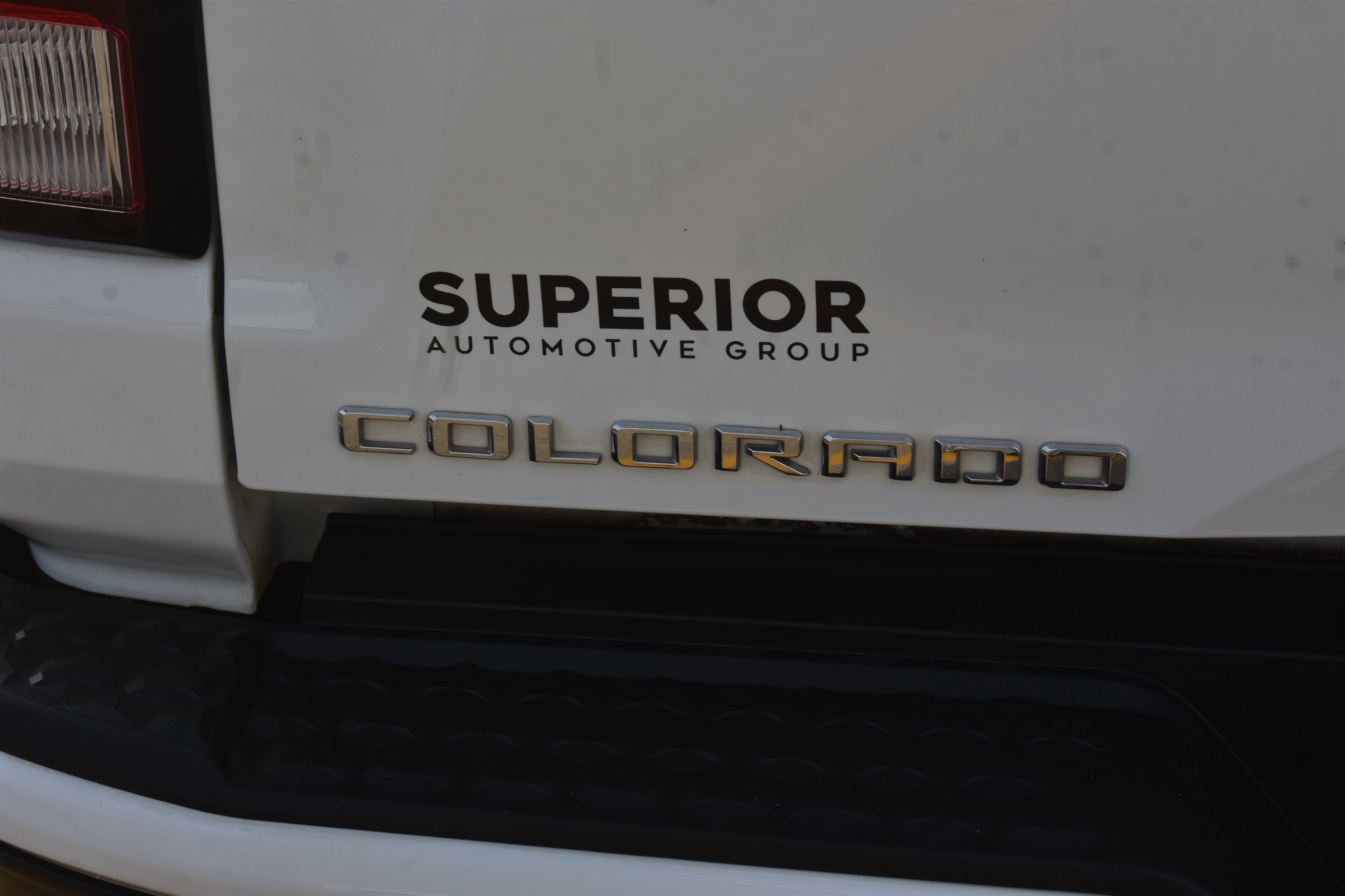 2024 Chevrolet Colorado LT photo 3