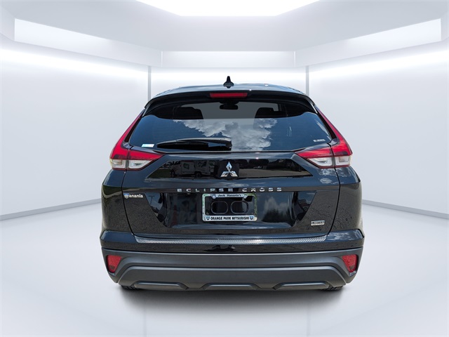 2023 Mitsubishi Eclipse Cross LE photo 4