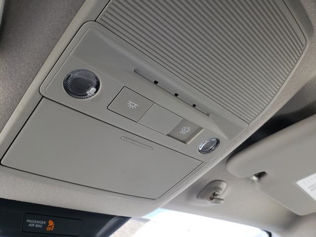 2025 Nissan Kicks SR photo 26