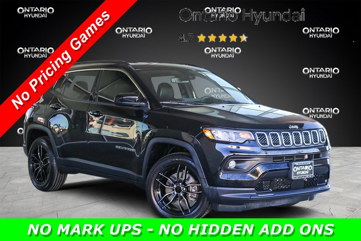 2023 Jeep Compass Latitude Lux's photo