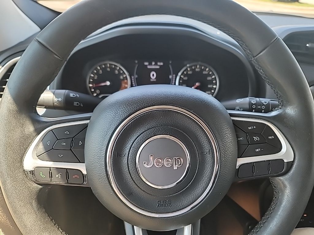 2019 Jeep Renegade Latitude photo 8
