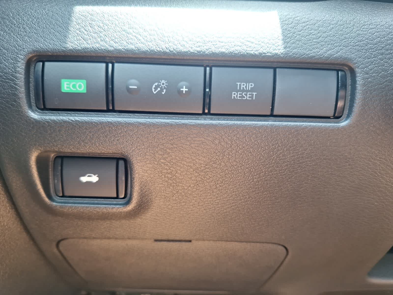 2025 Nissan Sentra S photo 12