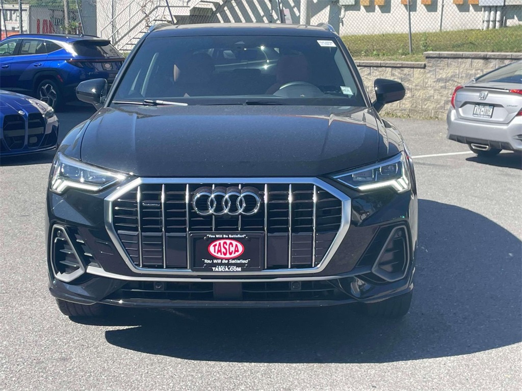 2022 Audi Q3 S line Premium Plus photo 2