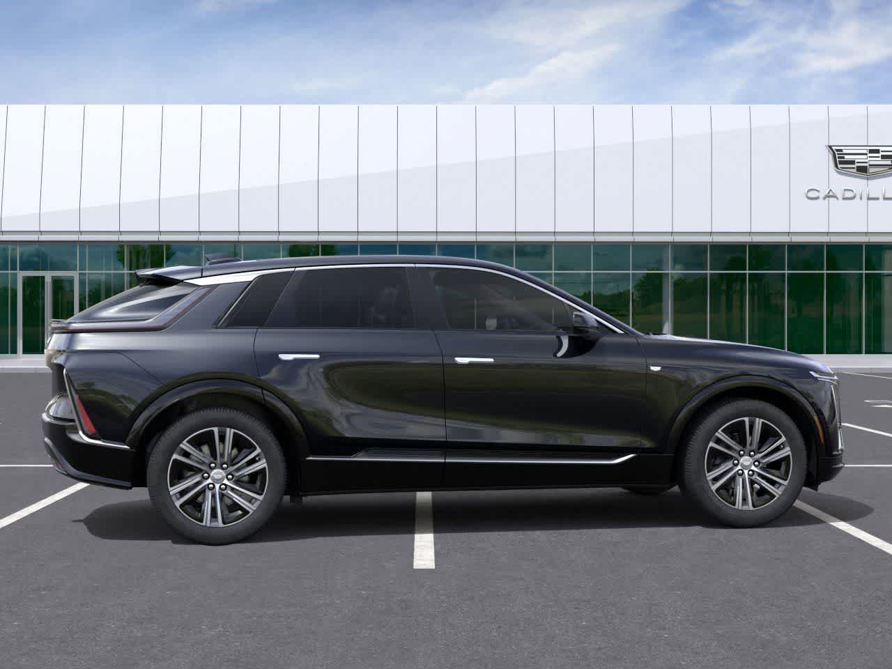 2025 Cadillac Lyriq Luxury photo 5