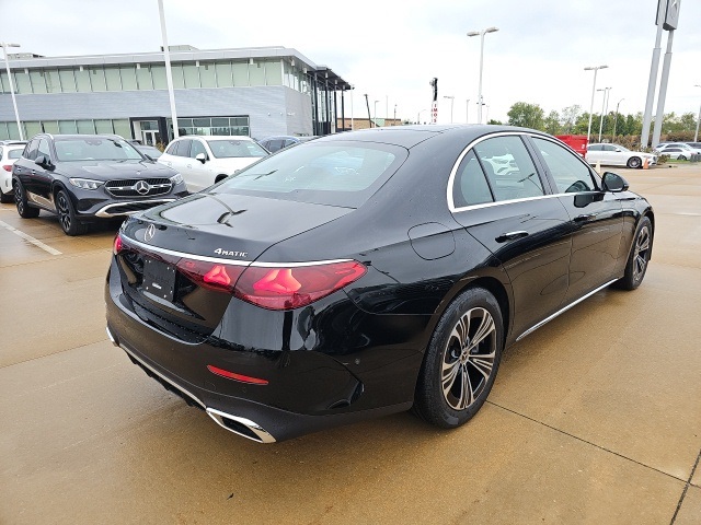 2026 Mercedes Benz E 350 4MATIC photo 3