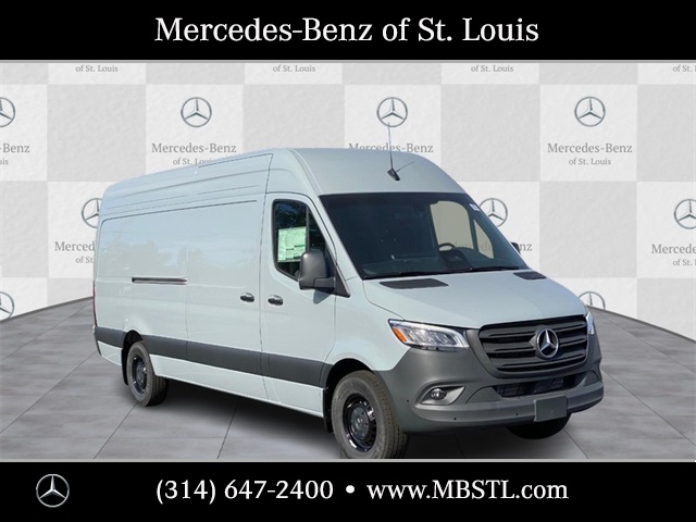 2025 Mercedes-Benz Sprinter Cargo Van Base's photo
