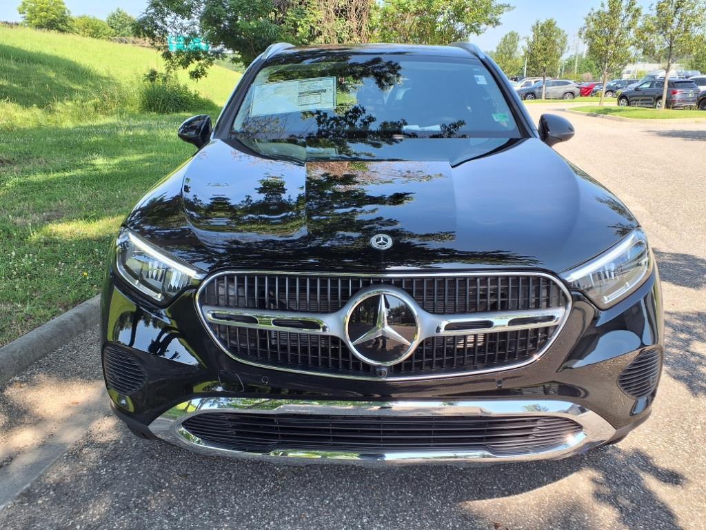 2025 Mercedes Benz GLC 350e 4MATIC photo 2