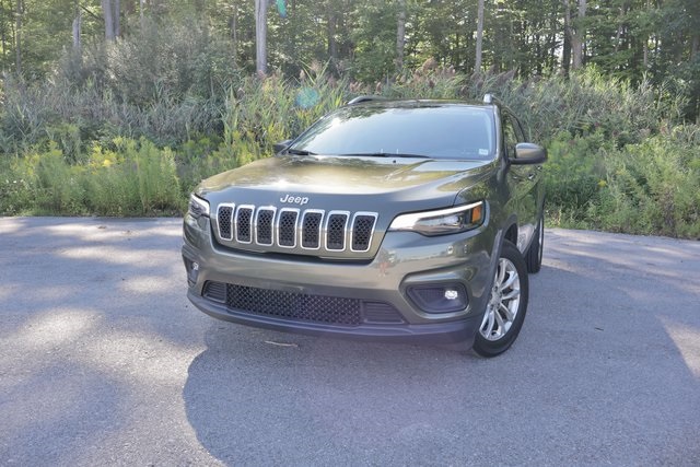 2019 Jeep Cherokee Latitude photo 2